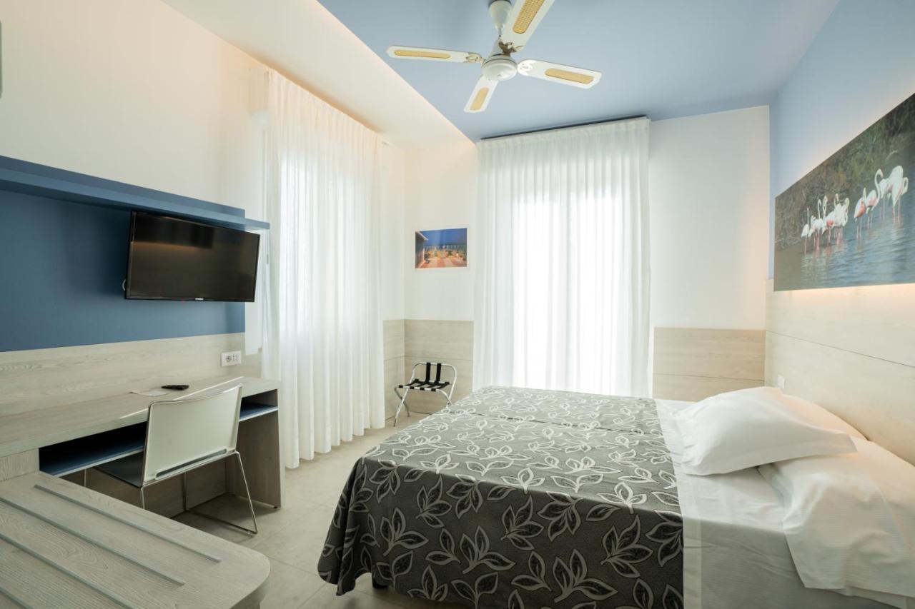 Clipper Hotel Pesaro Eksteriør billede