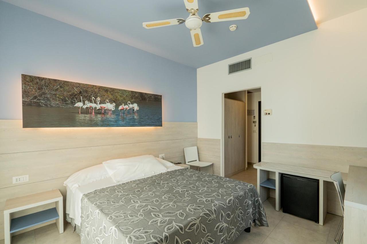 Clipper Hotel Pesaro Eksteriør billede