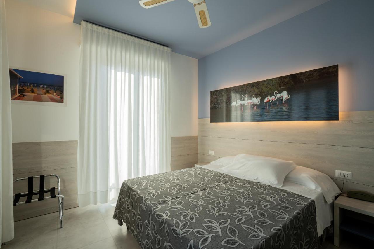 Clipper Hotel Pesaro Eksteriør billede