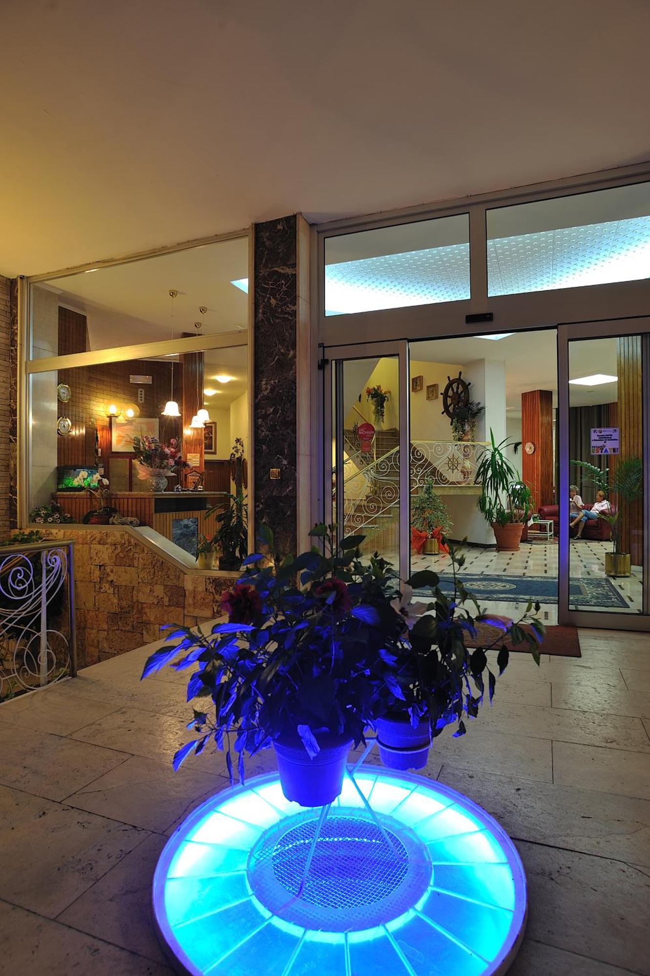 Clipper Hotel Pesaro Eksteriør billede